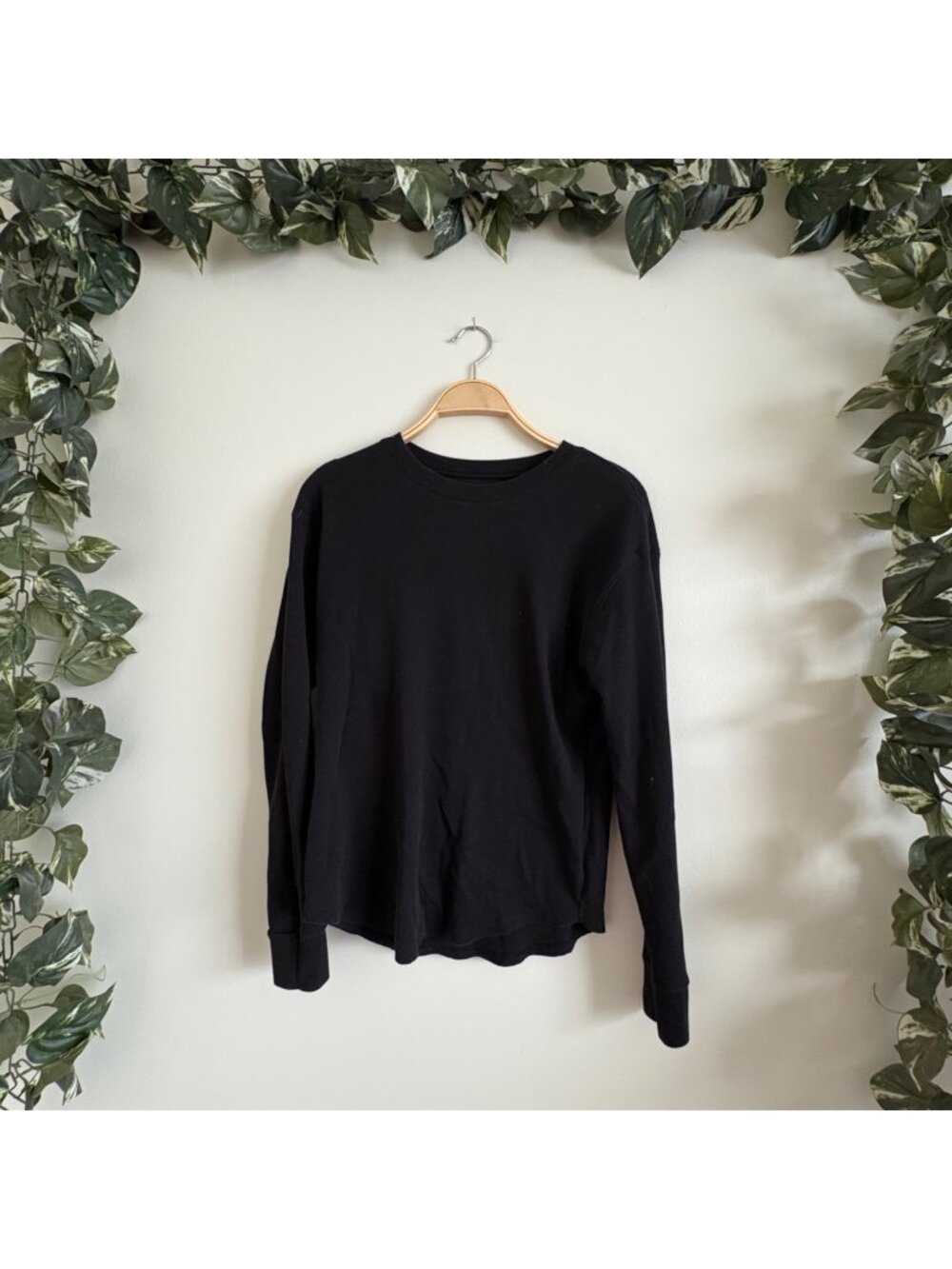Time And Tru Waffle Knit Long Sleeve Crewneck Shirt Black Women’s Size L